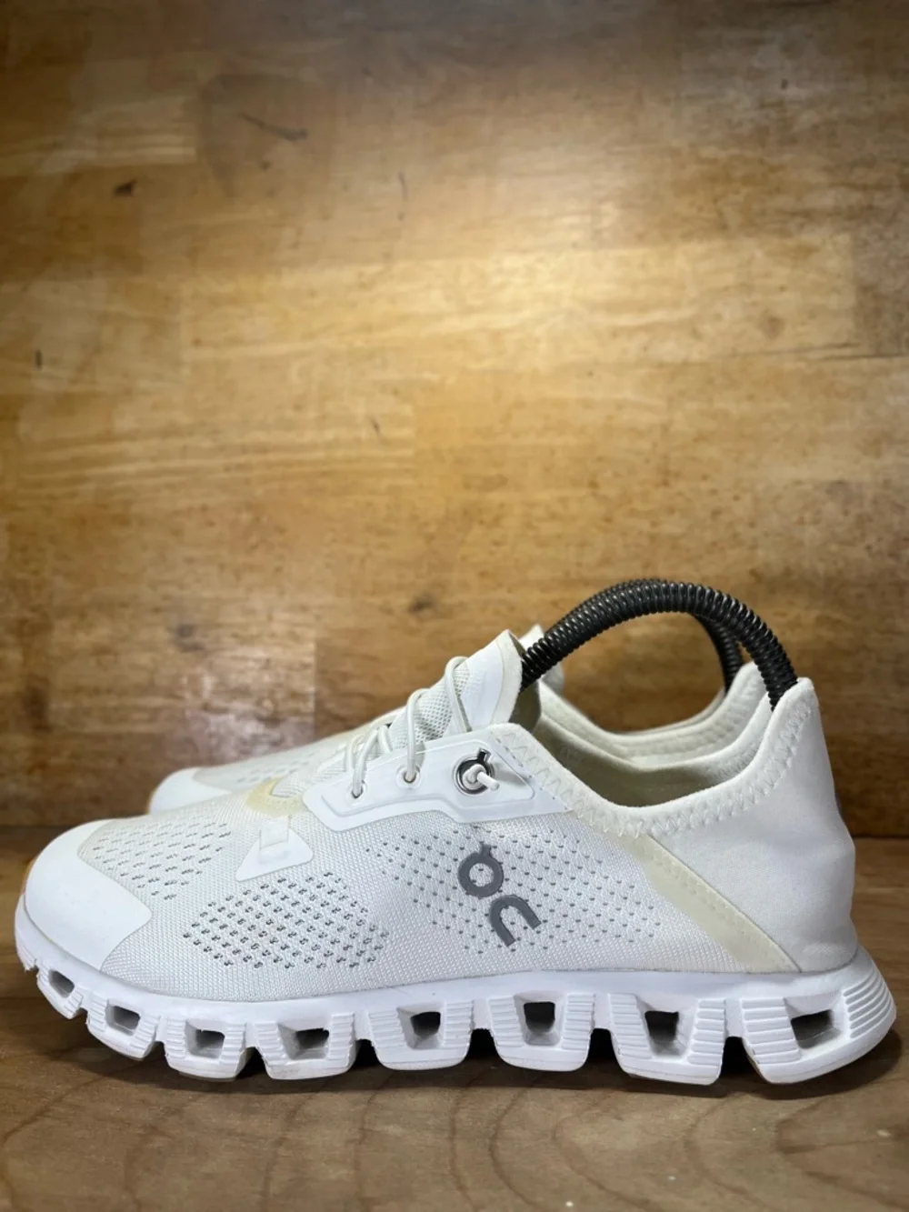 On Cloud 5 Coast LIGHTWEIGHT Womens Size 7 Running Shoes Sneakers Undyed White - Picture 4 of 12